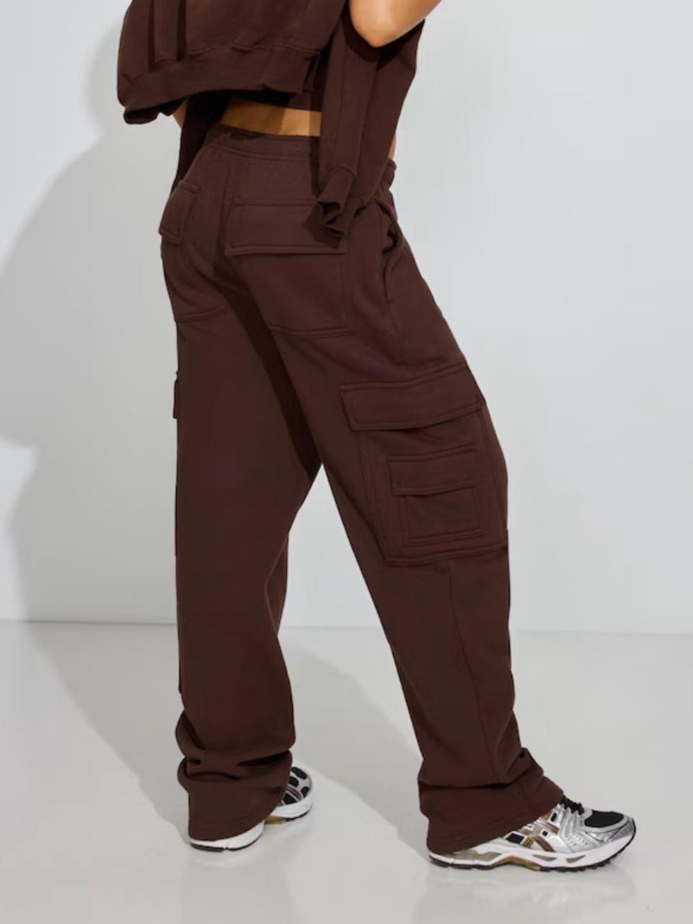 NWT Women’s Cargo Sweatpants - Brown - Picture 2 of 6